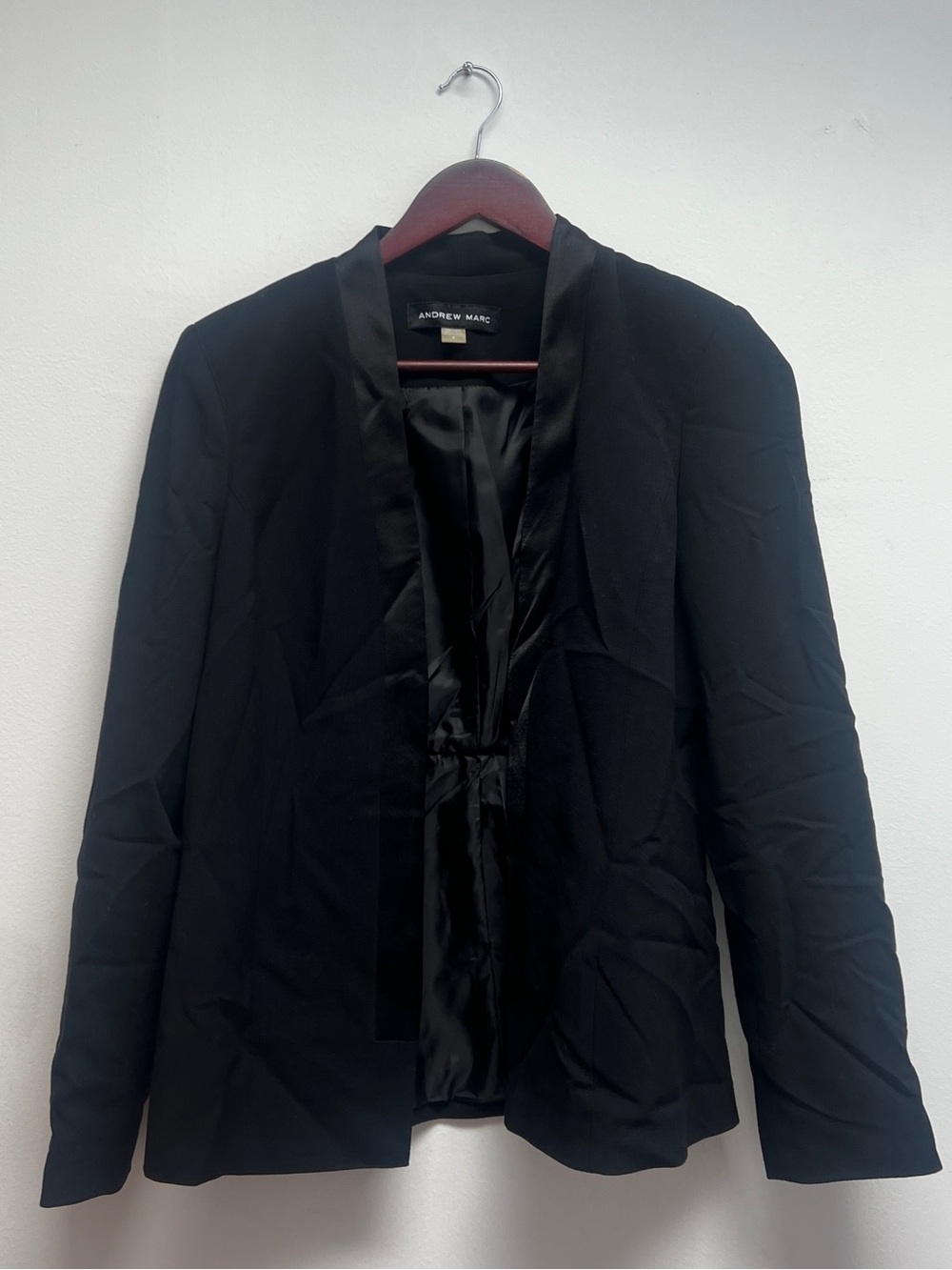 Andrew Marc Women’s Black Satin Trim Open Front Tailored Blazer Jacket Size 8